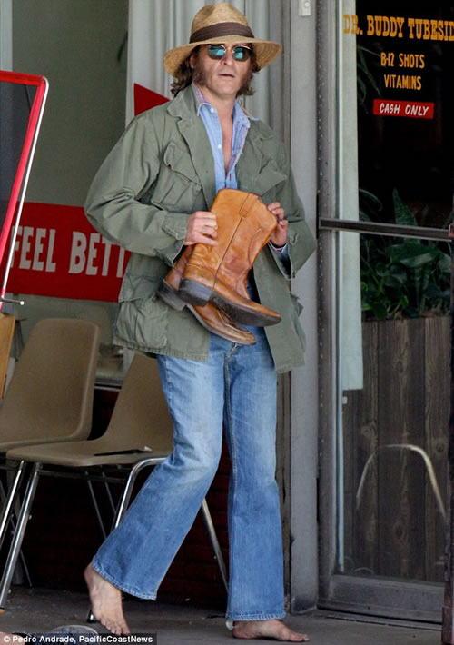 Joaquin Phoenix on the set of Inherent Vice